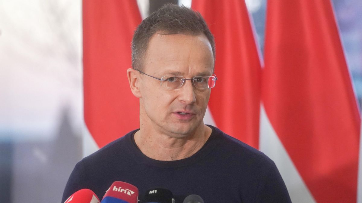 Szijjártó: automatizált gyógyszergyártó üzemet épít a Xellia Szigetszentmiklóson