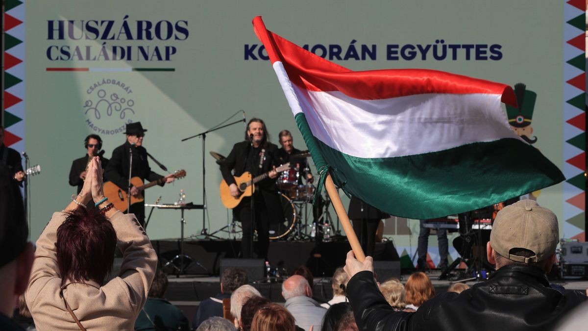 Több száz család ünnepelt a Huszáros Családi Napon Gödöllőn (videó)