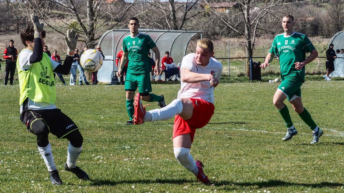 Őrült meccs Balatonszepezden, izgalmas küzdelemben győzött az éllovas (+ képek)