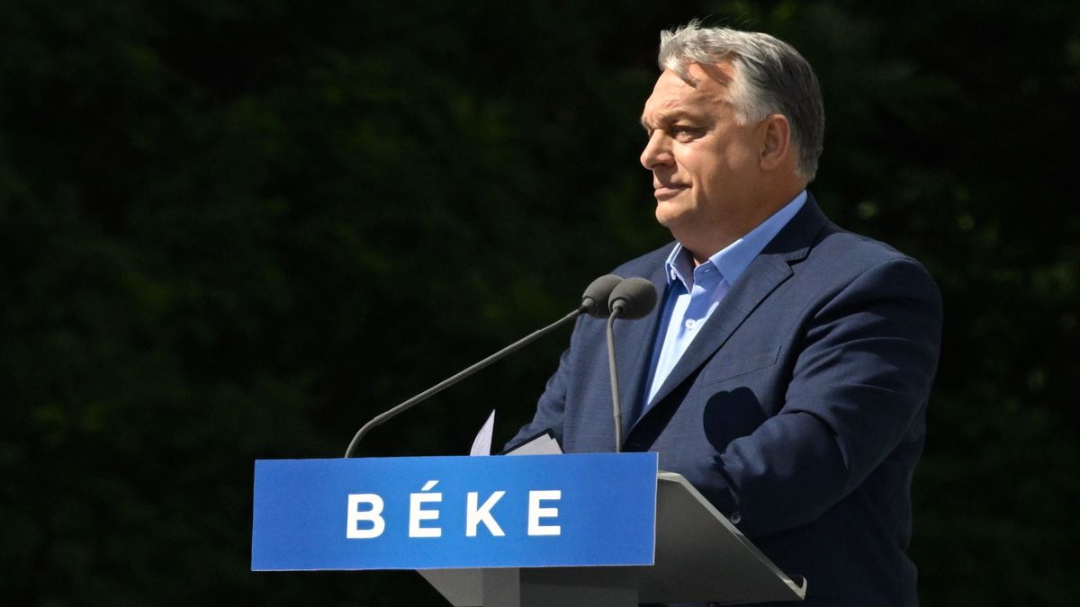 Orbán Viktor: Mutassuk meg együtt, hogy a magyarokat nem lehet zsarolni!
