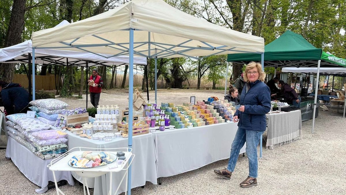 Felpörög a Balaton hétvégén: újra kinyit a tihanyi piac, itt vannak a dátumok