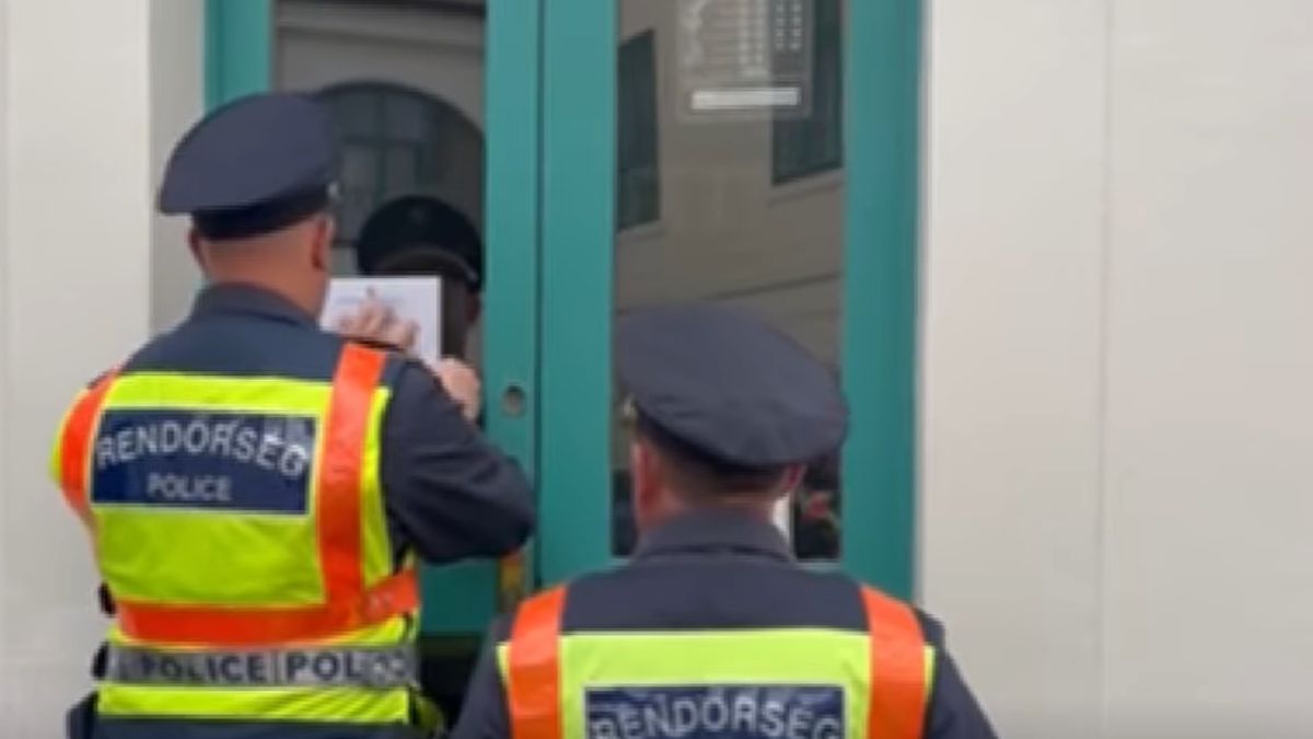 Hajvágás mellé kristály és marihuána – Pápai fodrászatban árulta a drogot (videó)