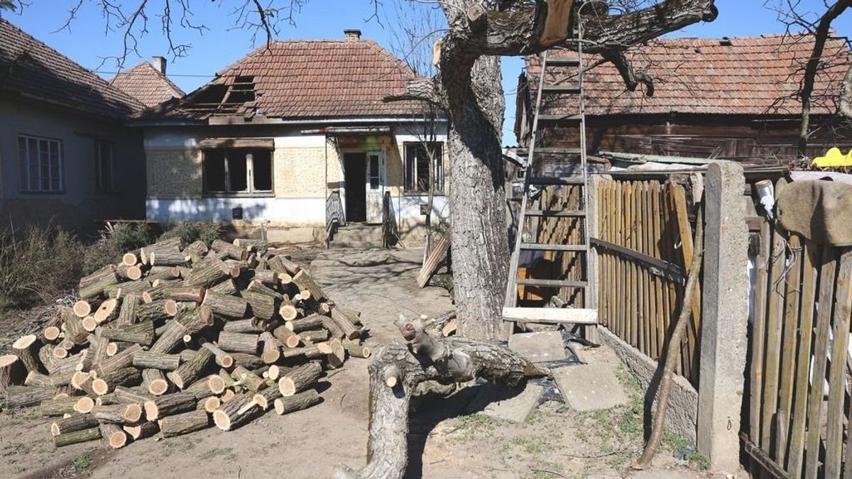 Tűz ütött ki egy családi házban, az ott lakó idős férfi a lángok közt lelte halálát