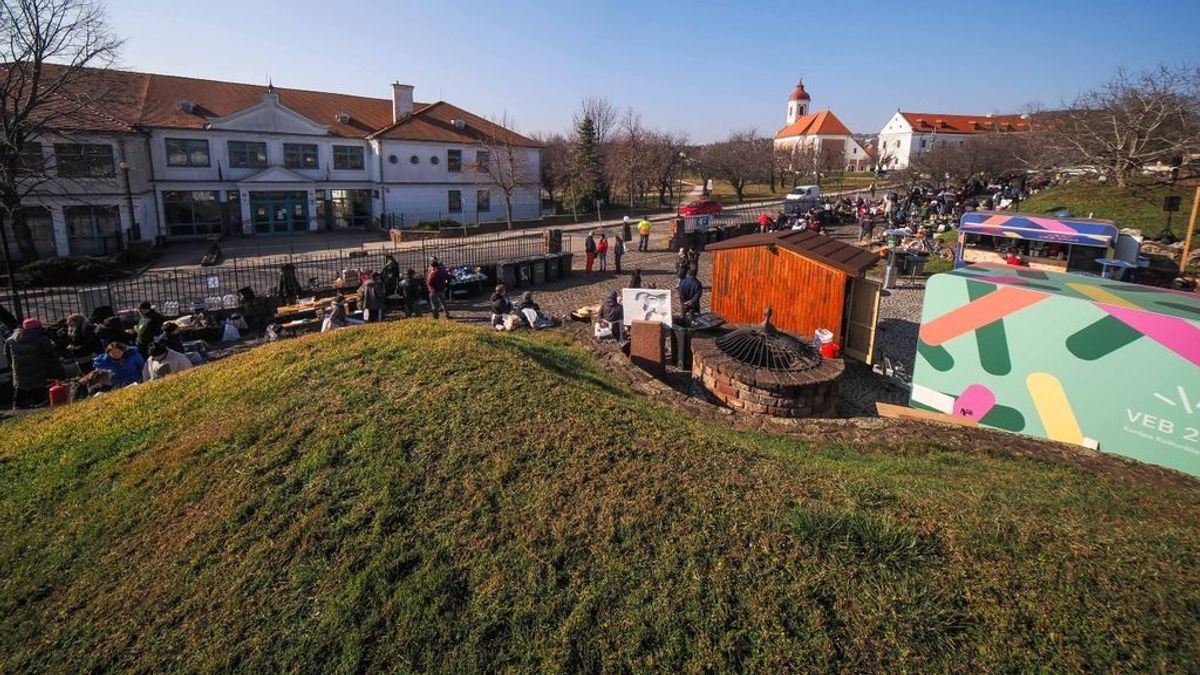 Településrészek összecsapása az Almádiak Napján