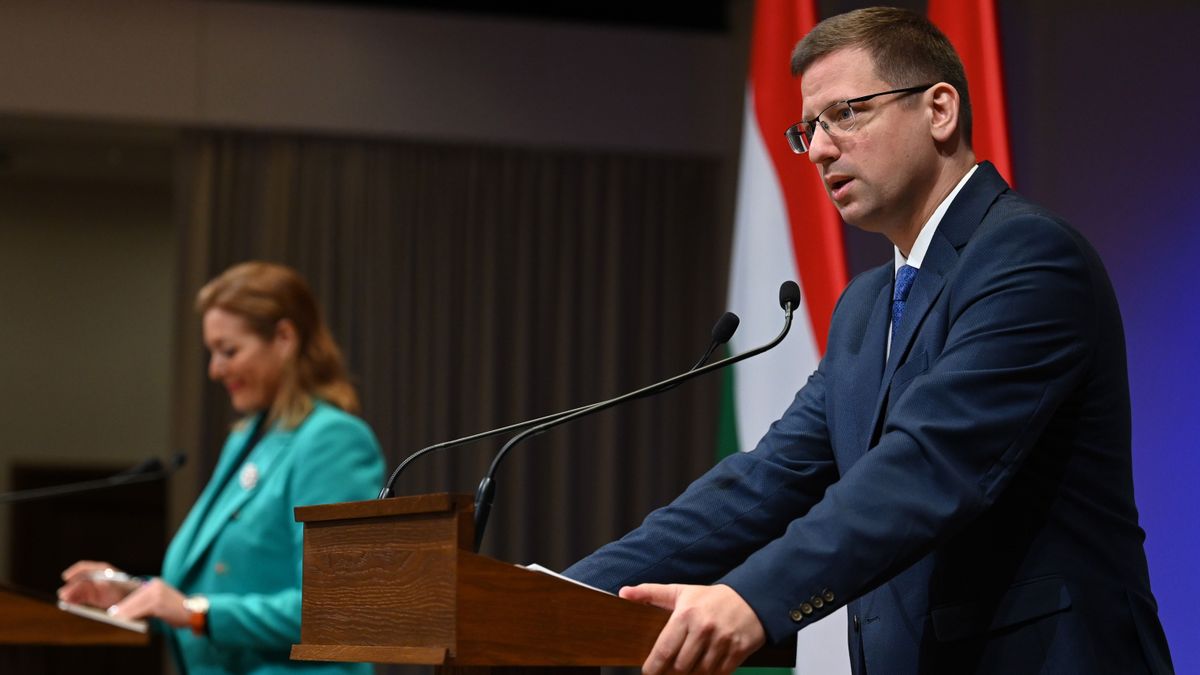 Gulyás Gergely hamarosan ismerteti a kormány legújabb döntéseit – kövesse nálunk élőben!