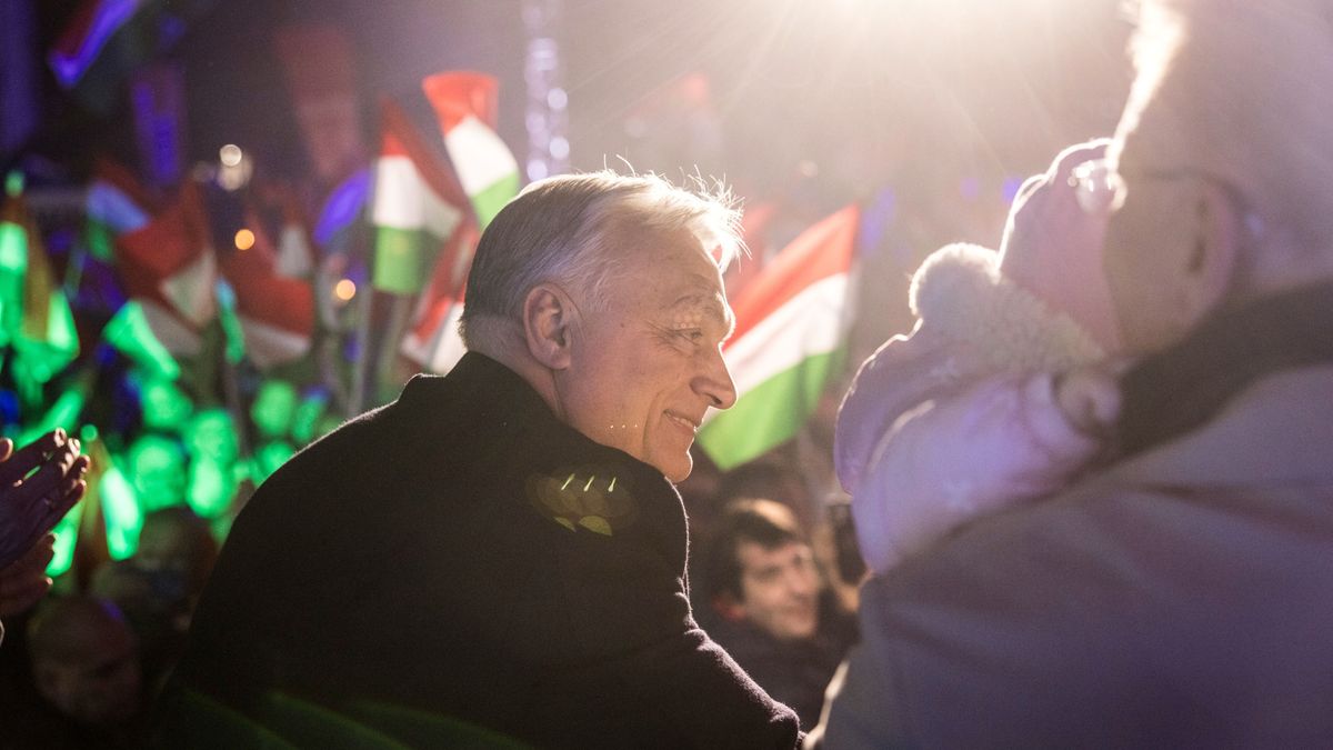 Felpörög az országjárás: Orbán Viktor jövő héten újabb helyszíneken tart fórumot