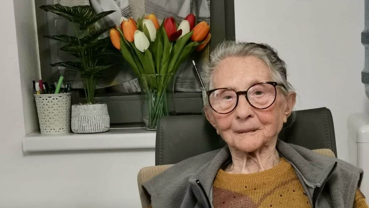 101 éves lett Alsóörs legidősebb lakója, Csima Lajosné Irénke néni