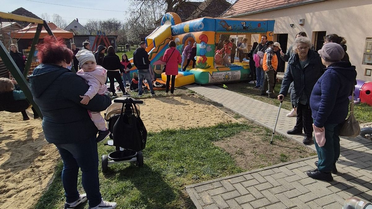 Gyerekprogramokkal ünnepelték a "határtalan barátságot"