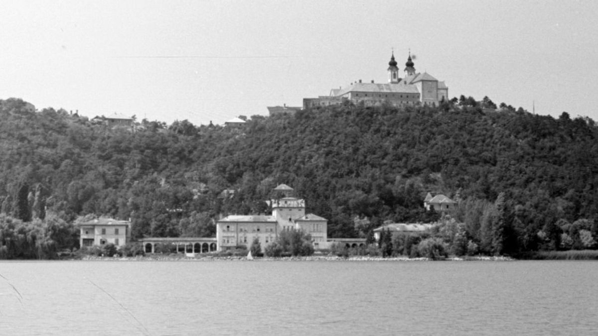 A Balaton tudományos őrszeme – A Balatoni Limnológiai Kutatóintézet története (galéria + videók)