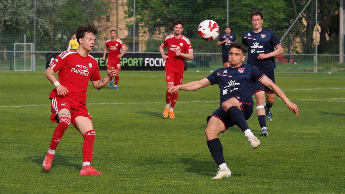 A Veszprém örülhetett a rangadó végén