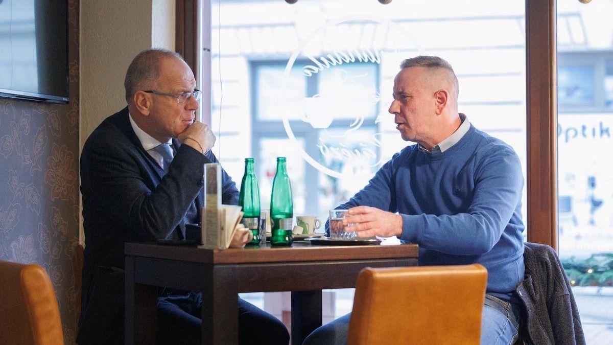 Rig Lajos egykori ellenfele, Navracsics Tibor támogatására buzdítja a szavazókat