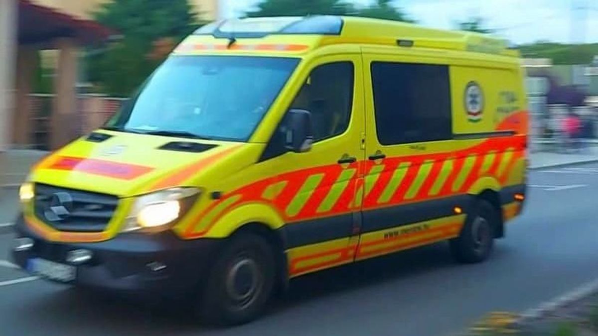 Sorban állás közben esett össze egy férfi – a patika dolgozói élesztették újra