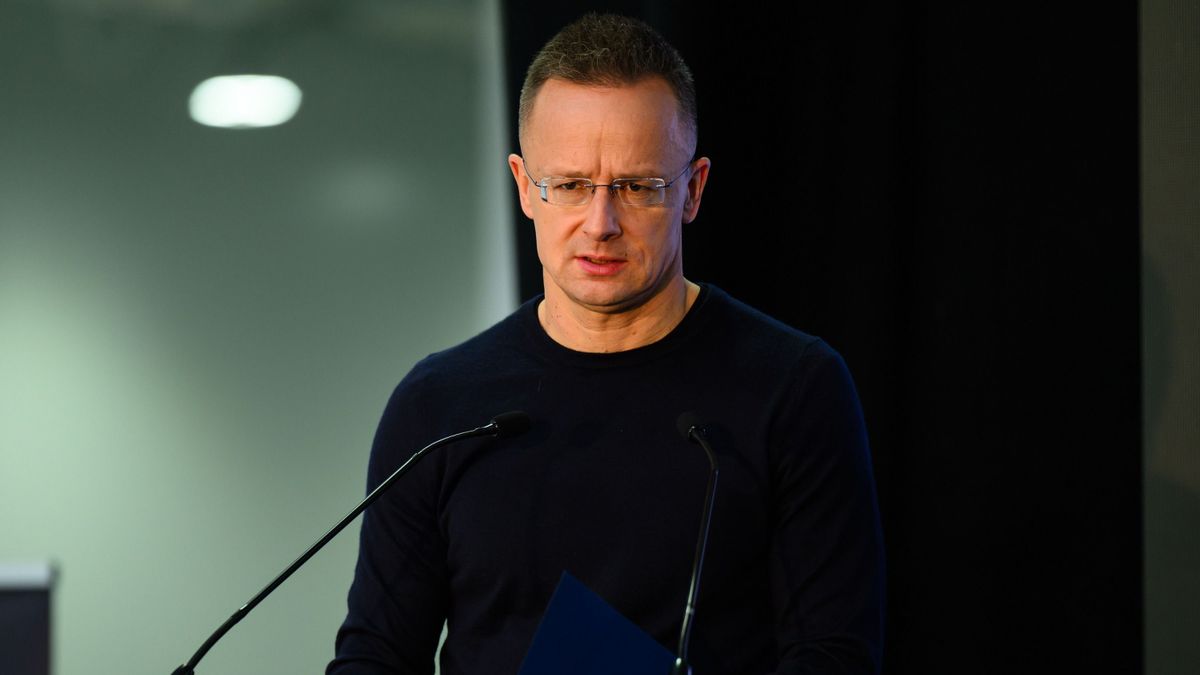 Szijjártó: a kormány egyik legfontosabb feladata, hogy a jövőben is küzdjön az olcsó energiáért