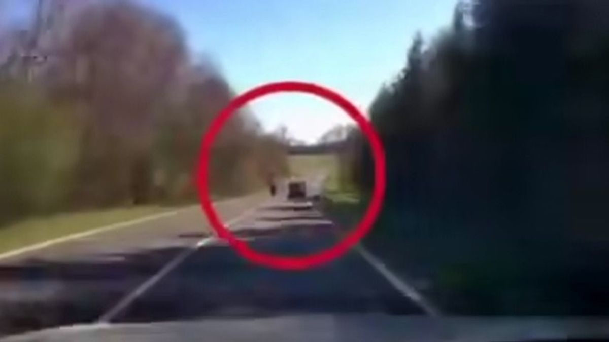 Fittyet hányt a szabályokra: lebukott a vakmerő motoros (+videó)
