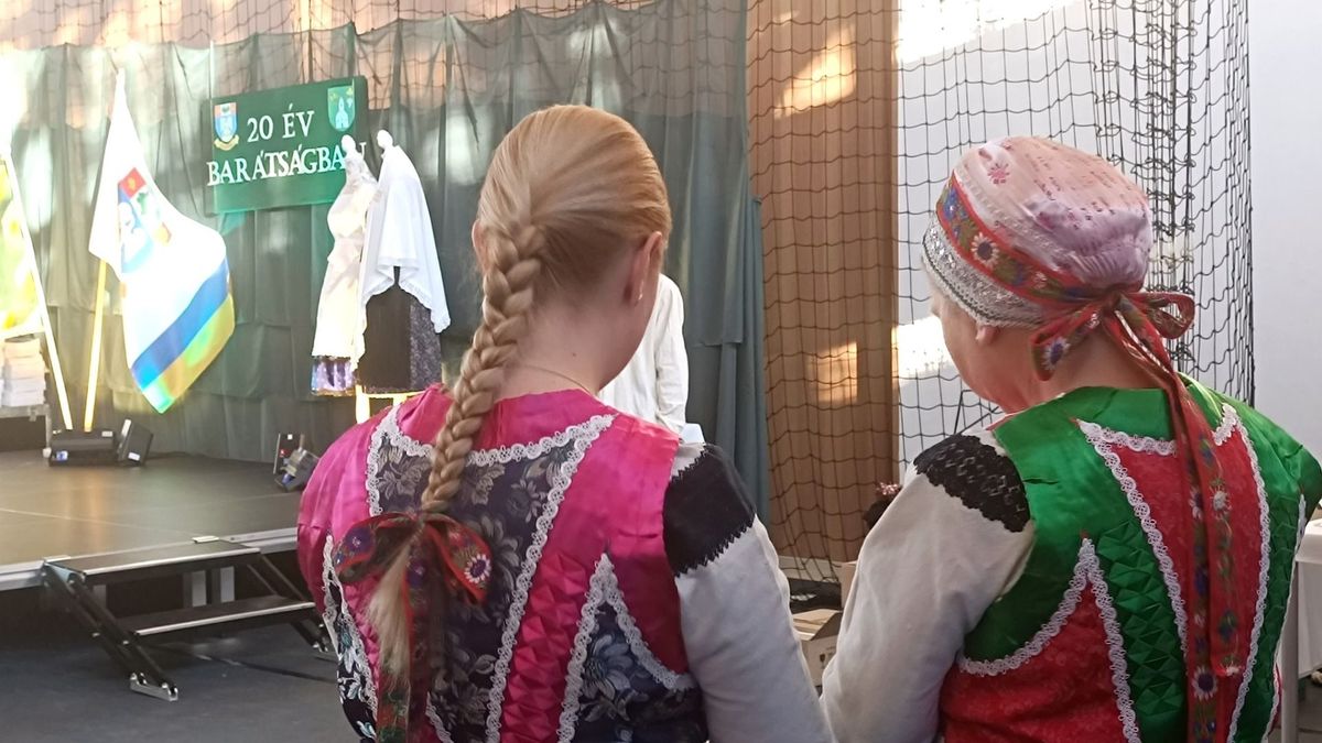 Húsz év barátság: közösen ünnepelt Felsőörs és Pográny (galéria + videó)