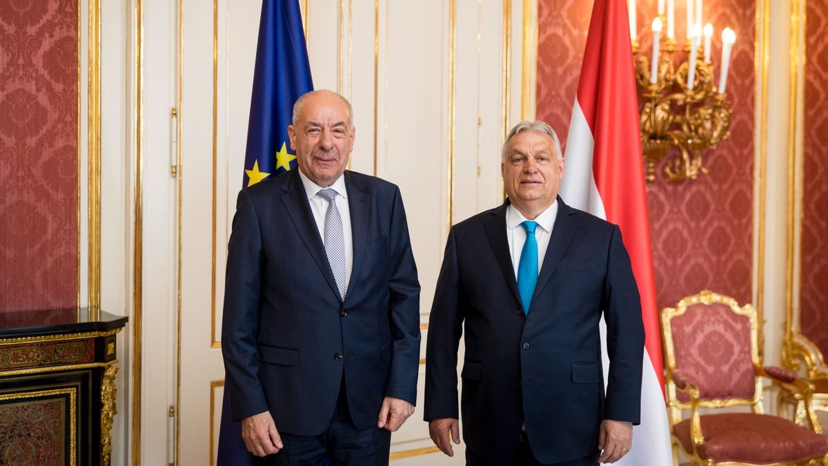 Orbán Viktorral és Semjén Zsolttal is egyeztetett az államfő