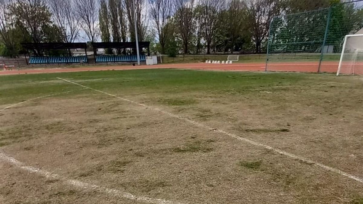 Áldatlan állapotok uralkodnak a veszprémi stadionban