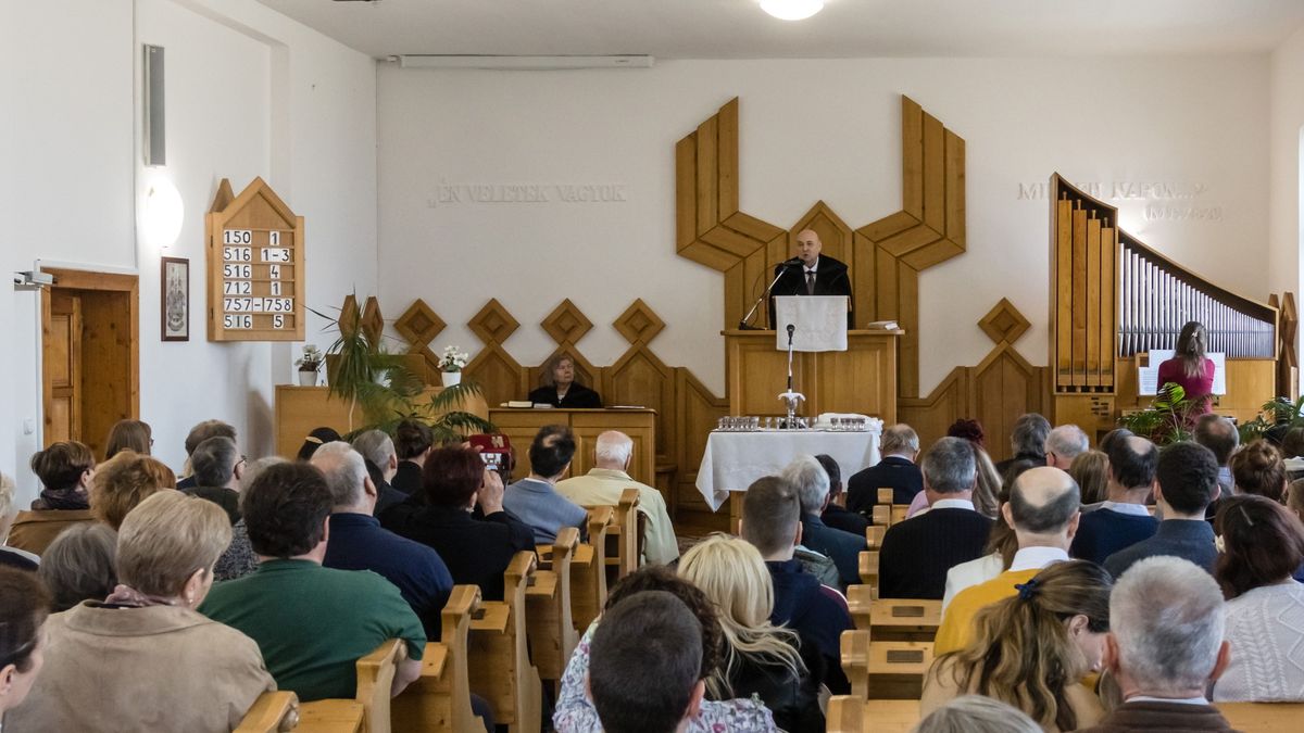 Steinbach József: Minden rendben van, nincs semmi baj, ez a húsvét evangéliuma