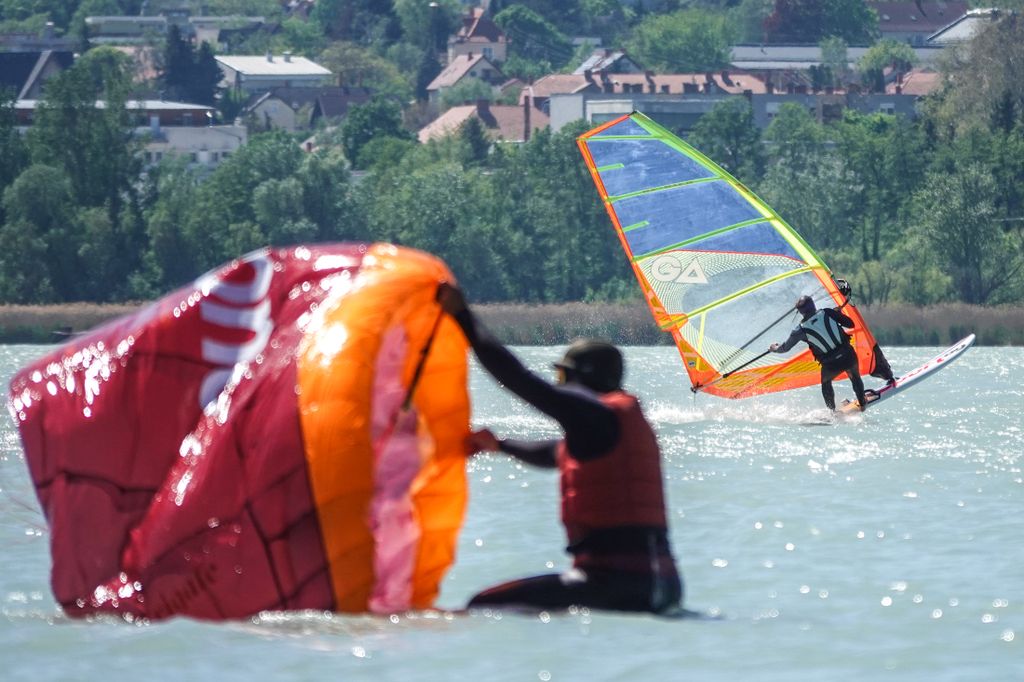 Beindult A V zi Sportok Id szaka A Balatonon fot k