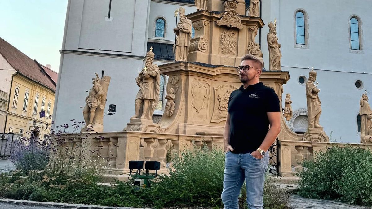 "Nem látom, az emberek hogy néznek ki" - veszprémi vak páron segített Jákob Zoli