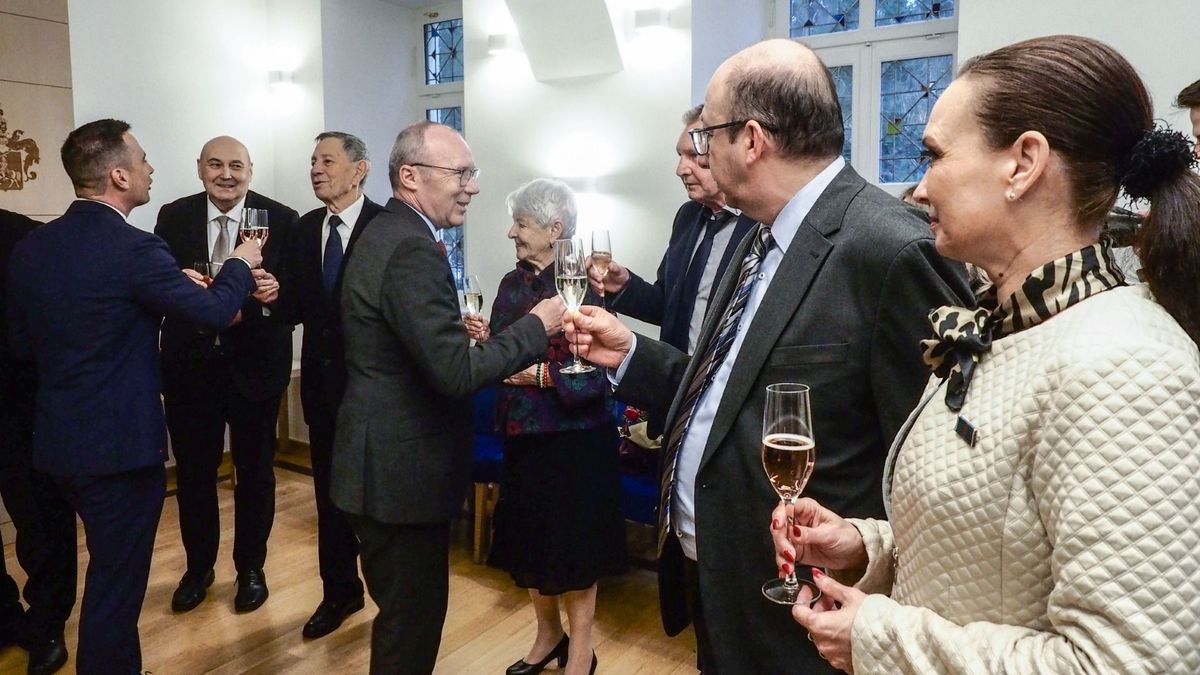 A március 15-én kitüntetett veszprémieket köszöntötték (galéria)