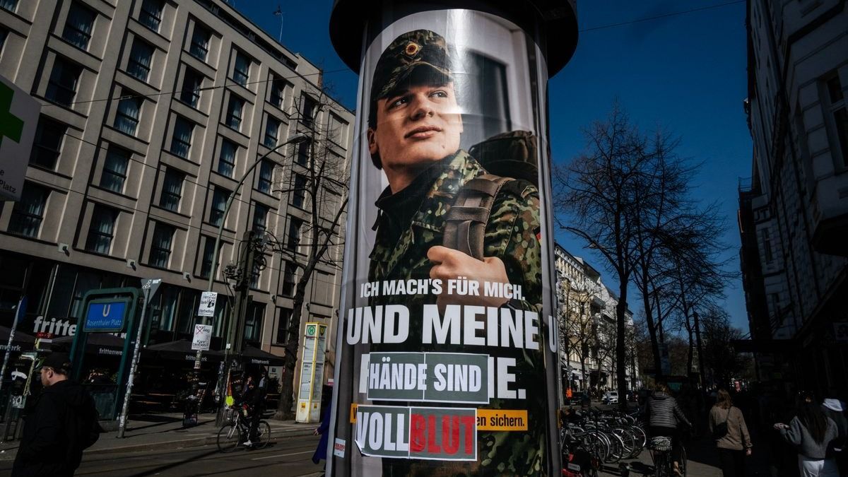 Németország háborús készültségben, a fiatalok tiltakoznak