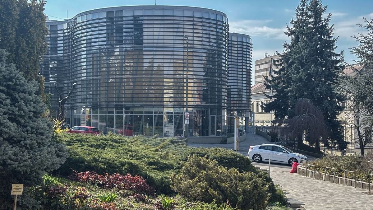 Ma még kitart a meleg, de érkezik a hidegfront – hétfőn már mínuszok jöhetnek