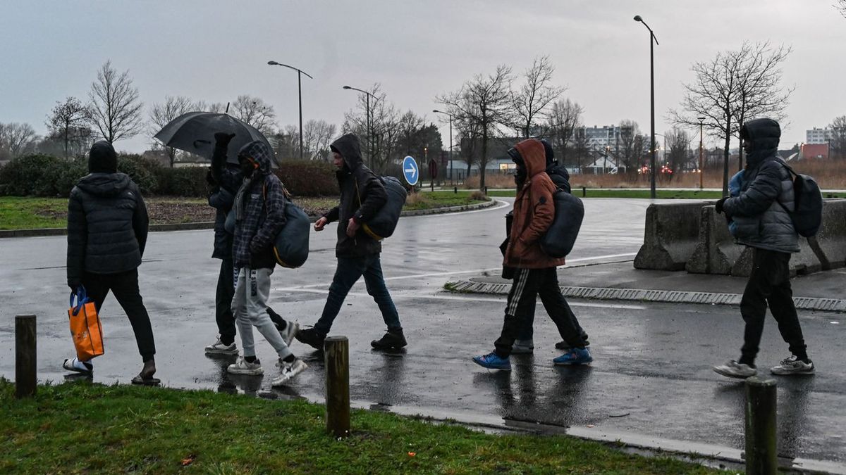 Migránsok árasztják el Európát, Spanyolország lépése után szabad az út