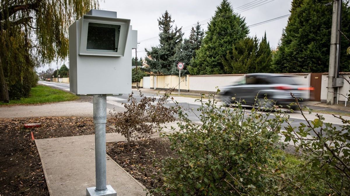 Ez durva, nem csak a gyorshajtásért büntethet meg a traffipax