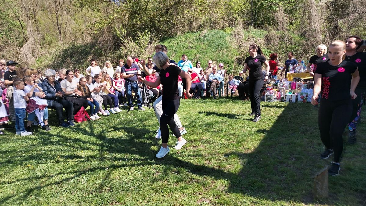Fafesztivál szép erdei környezetben (+videó)