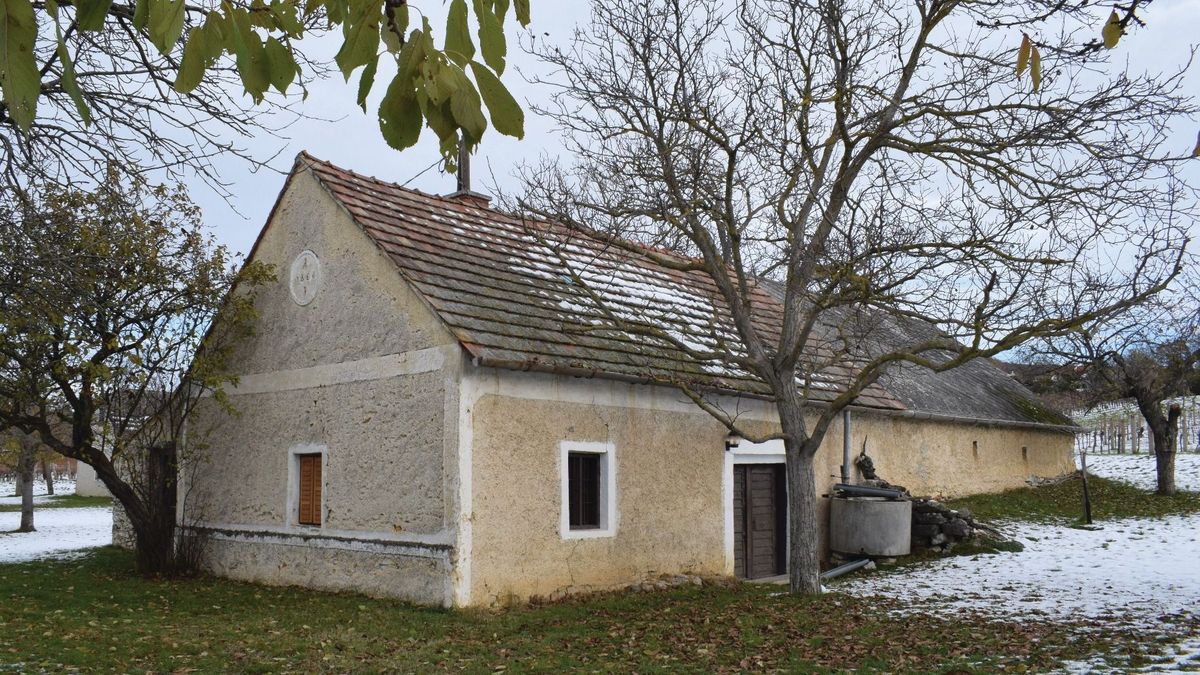 Könyvbe zárt múlt: így térképezték fel a Balaton-felvidék épített örökségét