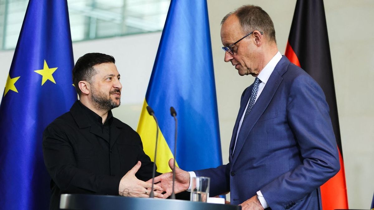Merz fiatal férfiakat küldene az ukrajnai frontra