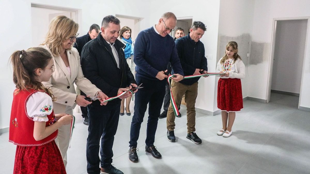Jelentős fejlesztéseket adtak át Csabrendeken a járási program keretében (galéria)