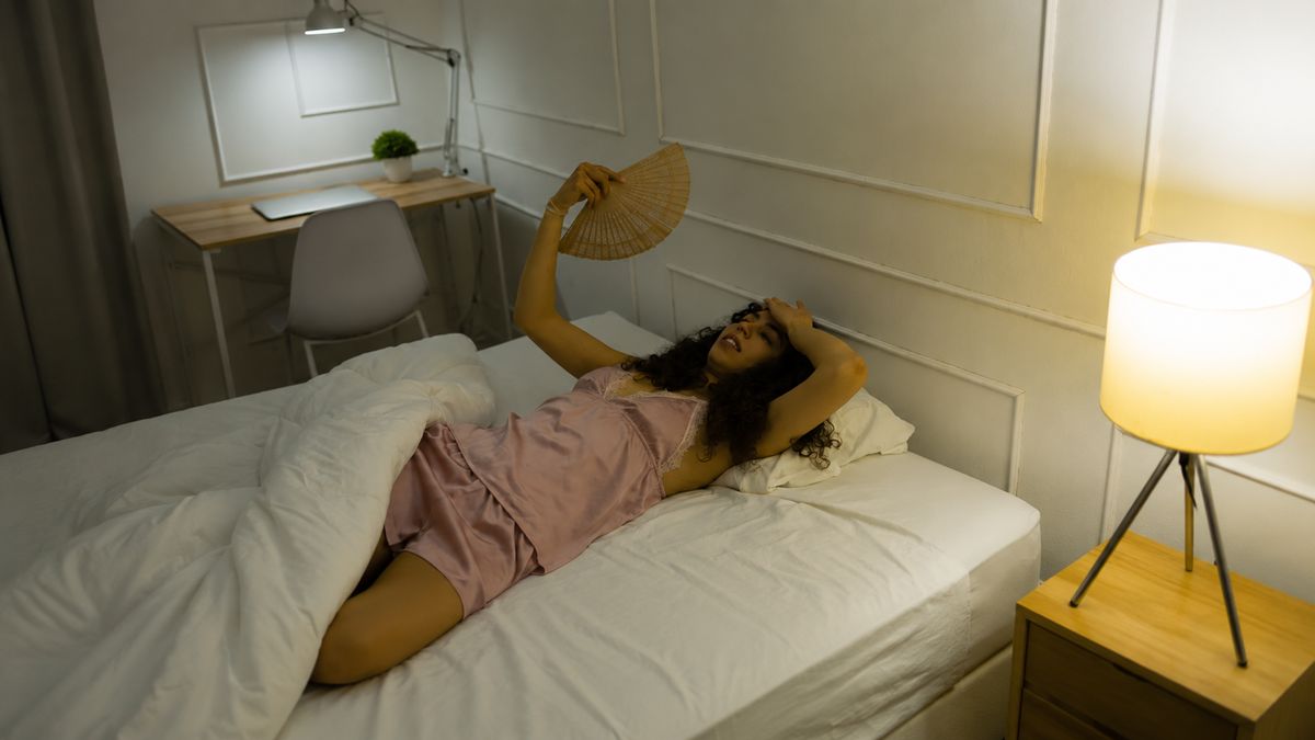 A ventilátor kevés lehet, ha éjszaka is veri a víz a hőségtől