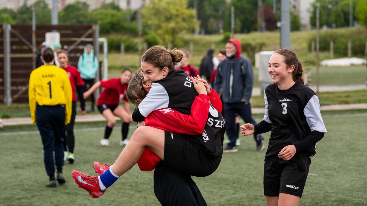 Nagy fölénnyel nyertek Veszprémben a szombathelyi lány focisták
