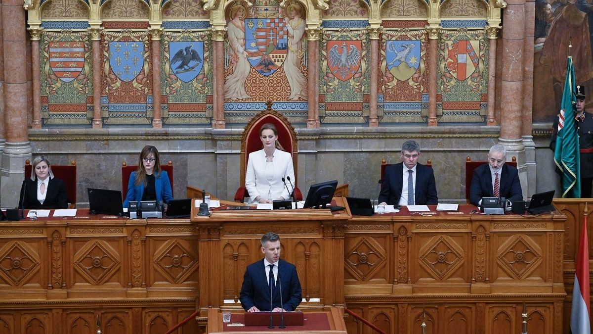 Nem vallott színt alapvető kérdésekben, mégis Kátai-Németh Vilmos lesz a Tisza leendő családügyi minisztere