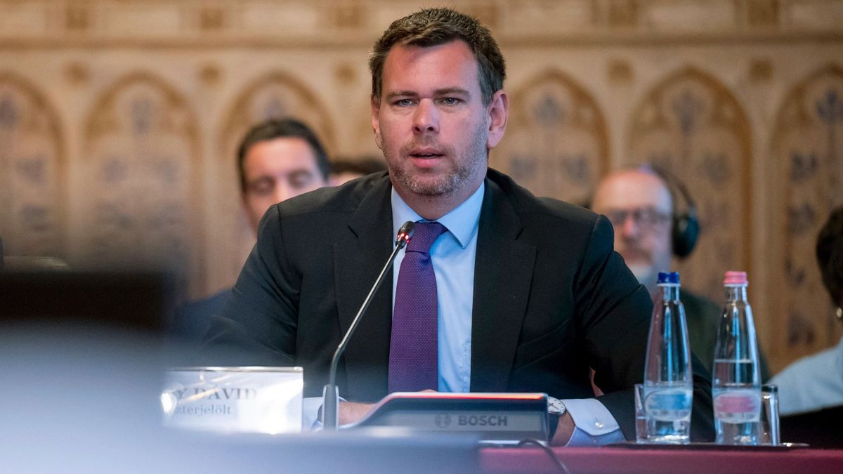 Vitézy Dávid: Nem fogunk tudni megoldani minden, a vasúttal kapcsolatos problémát