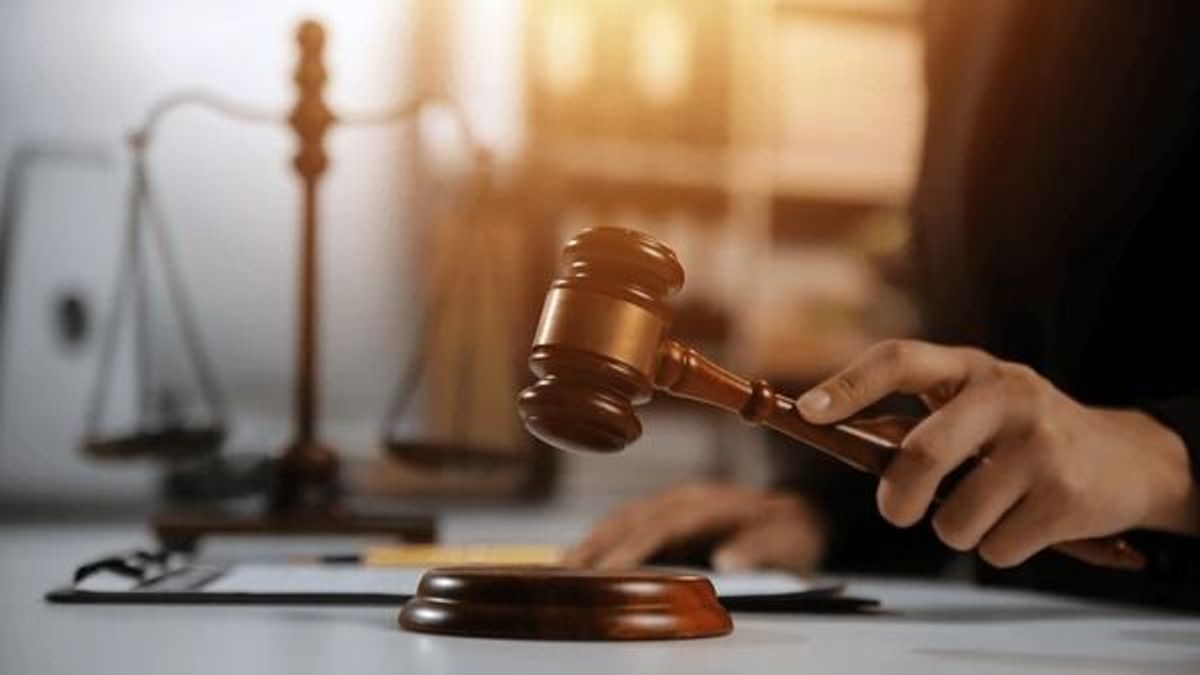 „Bedobunk a tóba!” – Tizenéveseket fenyegetett két férfi Veszprémben