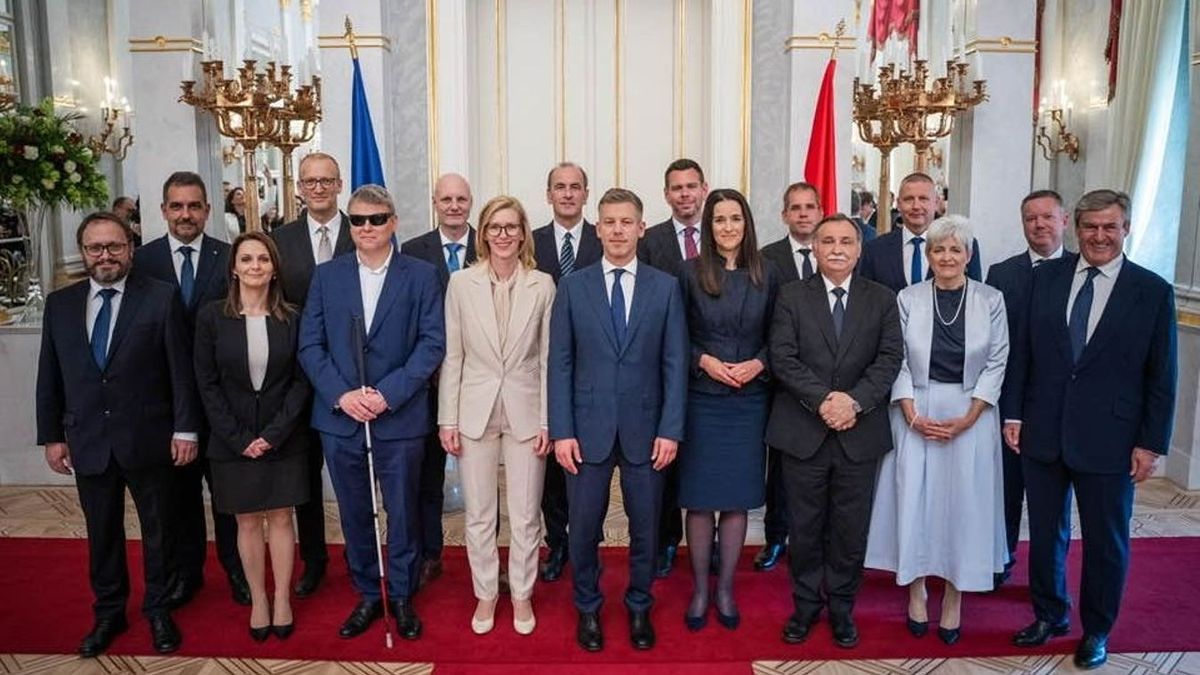 Sulyok Tamás köztársasági elnök kinevezte Magyar Péter kormányának minisztereit
