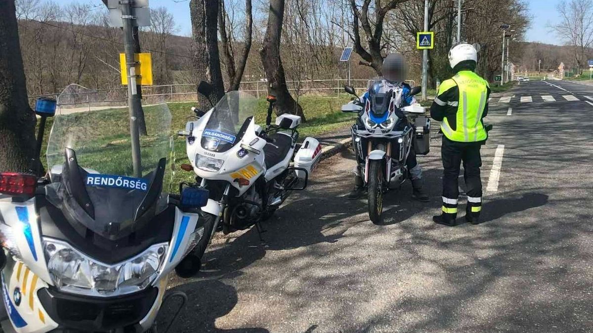 Nem kegyelmeztek a rendőrök: tömegesen kapcsolták le a szabálytalankodókat Veszprémben (videó)