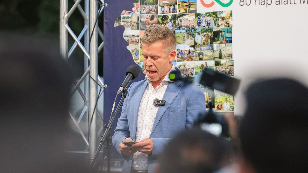 Ötvenöt új államtitkárt neveztek ki, kedden állnak munkába