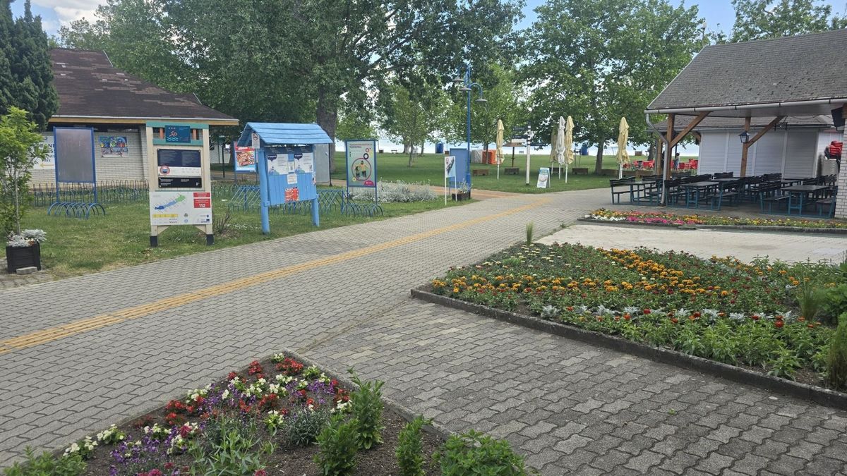 Lassan itt a strandszezon: sorra nyitnak a balatoni fürdőhelyek