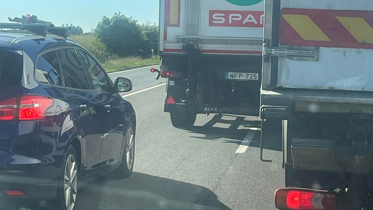 Állandó vita a 8-as főúton: ki közlekedik szabályosan?