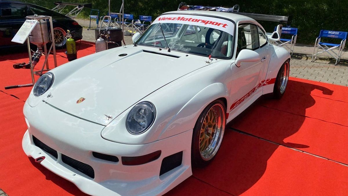 Porschék lepik el újra a Veszprém Aréna környékét májusban