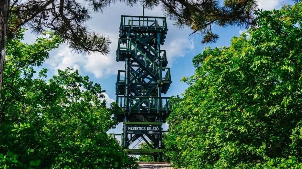 Bakony–balatoni kilátóhelyzet: egy lebontás, egy újranyitás, egy helyen korlátozás (galéria)