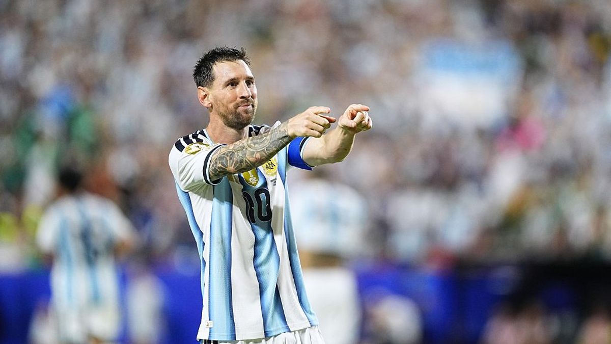 A sivatagi rókák nem tudtak szabadulni az argentin fojtásból, Messi triplájával nyertek az Argentinok