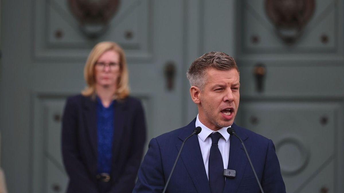 Magyar Péter megerősítette: az alaptörvény átírásával távolítaná el a hivatalából Sulyok Tamást