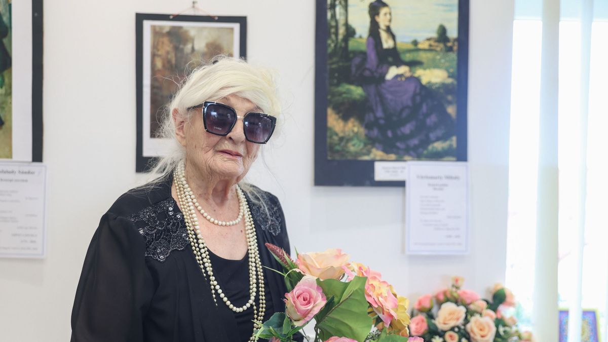 Hét évszázad magyar versei és nőalakjai elevenednek meg a Dózsavárosi Könyvtárban (galéria)