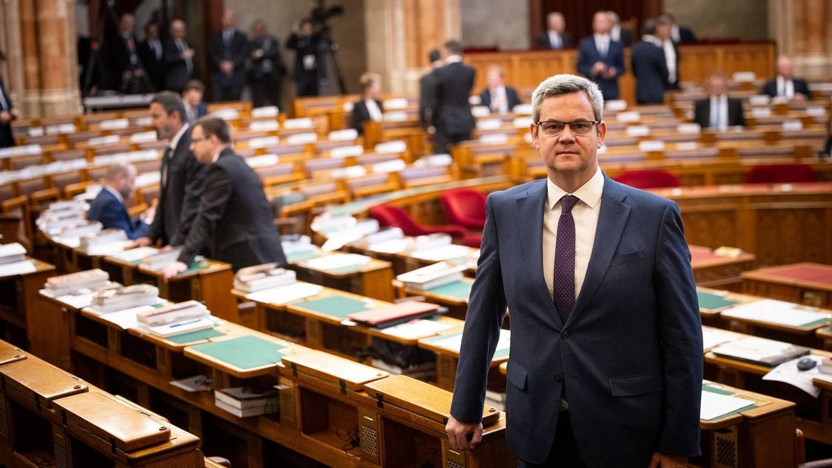 Takács Péter reagált a Tisza hárommilliárdos bejelentésére