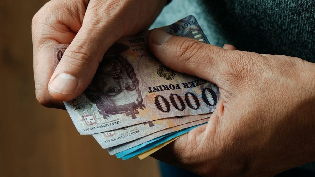 Százezreknek fájhat: sorra vonja vissza az Orbán-kormány gazdasági intézkedéseit a Tisza